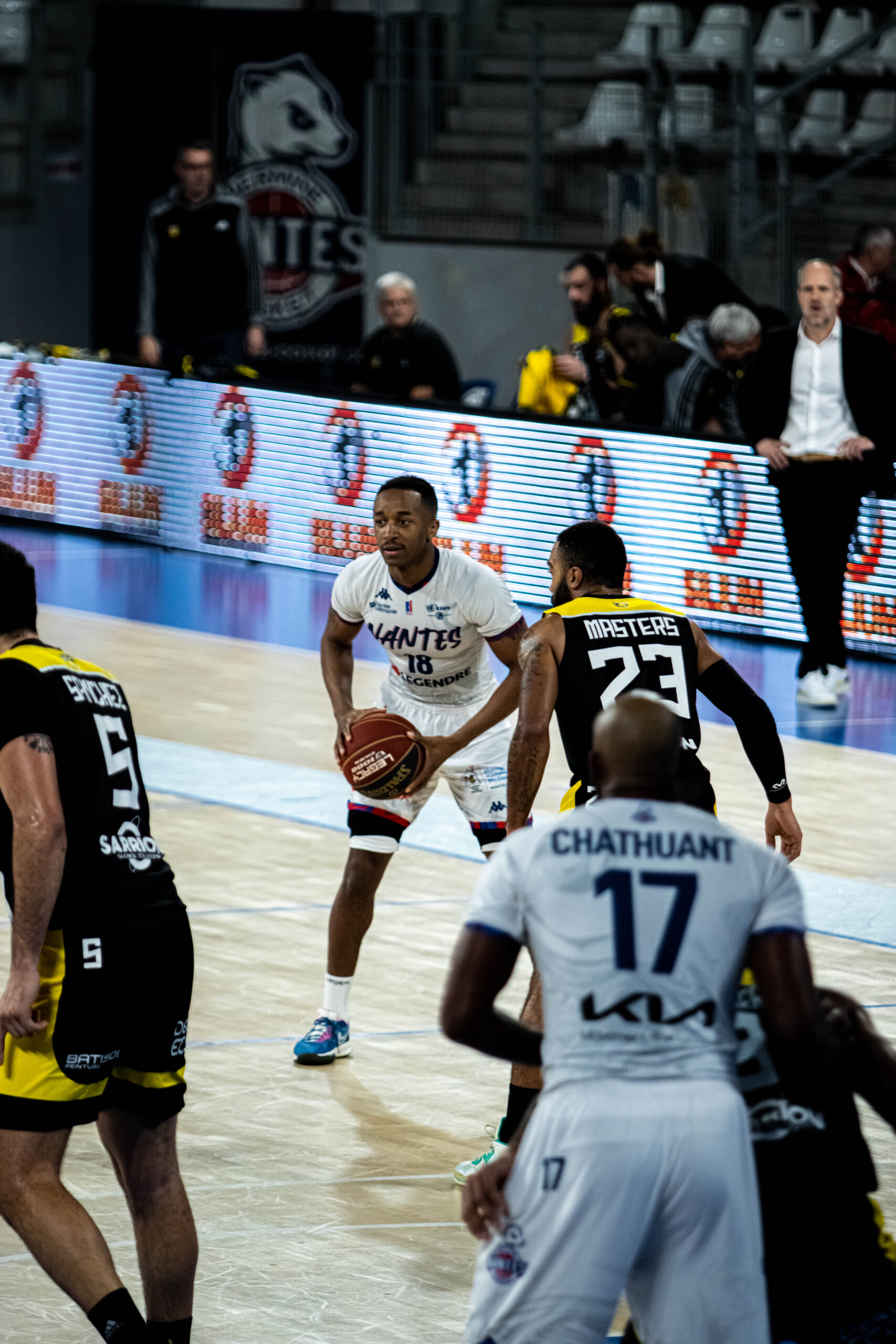 Le NBH Solide Dans Le Money Time Nantes Basket Hermine